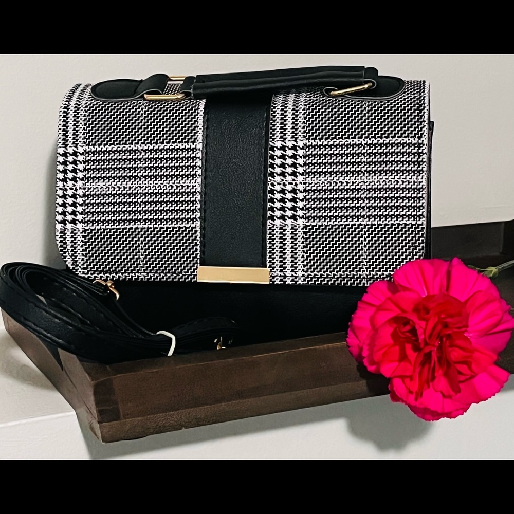 Black Hand bag